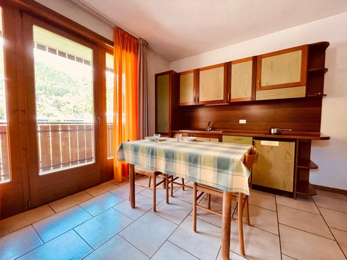 Elga Residence - Relax In Alta Valtellina - Bormio Valdisotto Bagian luar foto