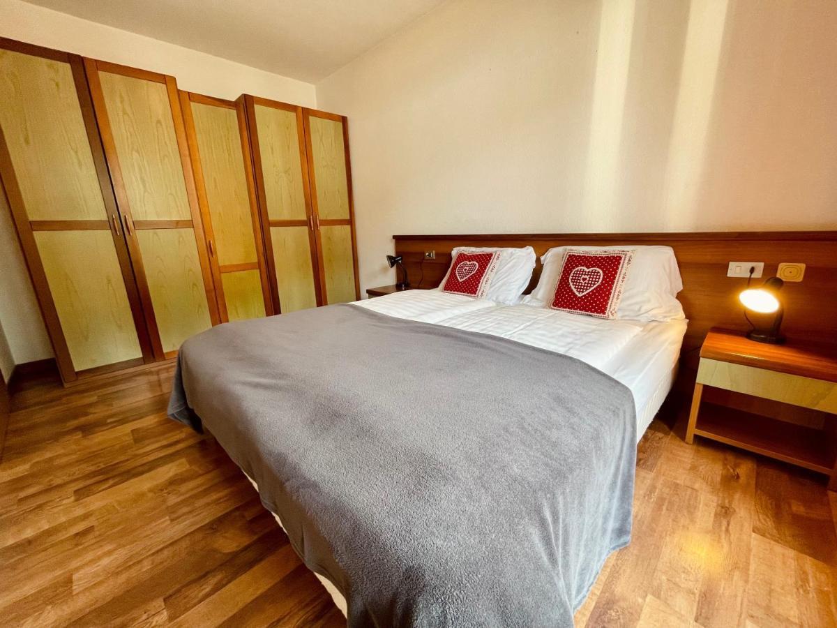 Elga Residence - Relax In Alta Valtellina - Bormio Valdisotto Bagian luar foto