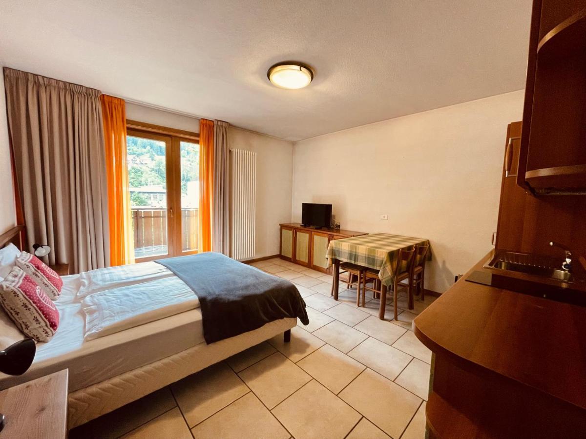 Elga Residence - Relax In Alta Valtellina - Bormio Valdisotto Bagian luar foto